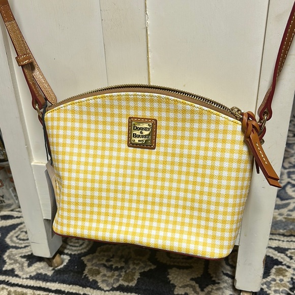 Tote Dooney And Bourke Yellow Crossbody Wayfarer Nylon Tote Tote Dooney And Bourke Yellow Crossbody Wayfarer Nylon Tote